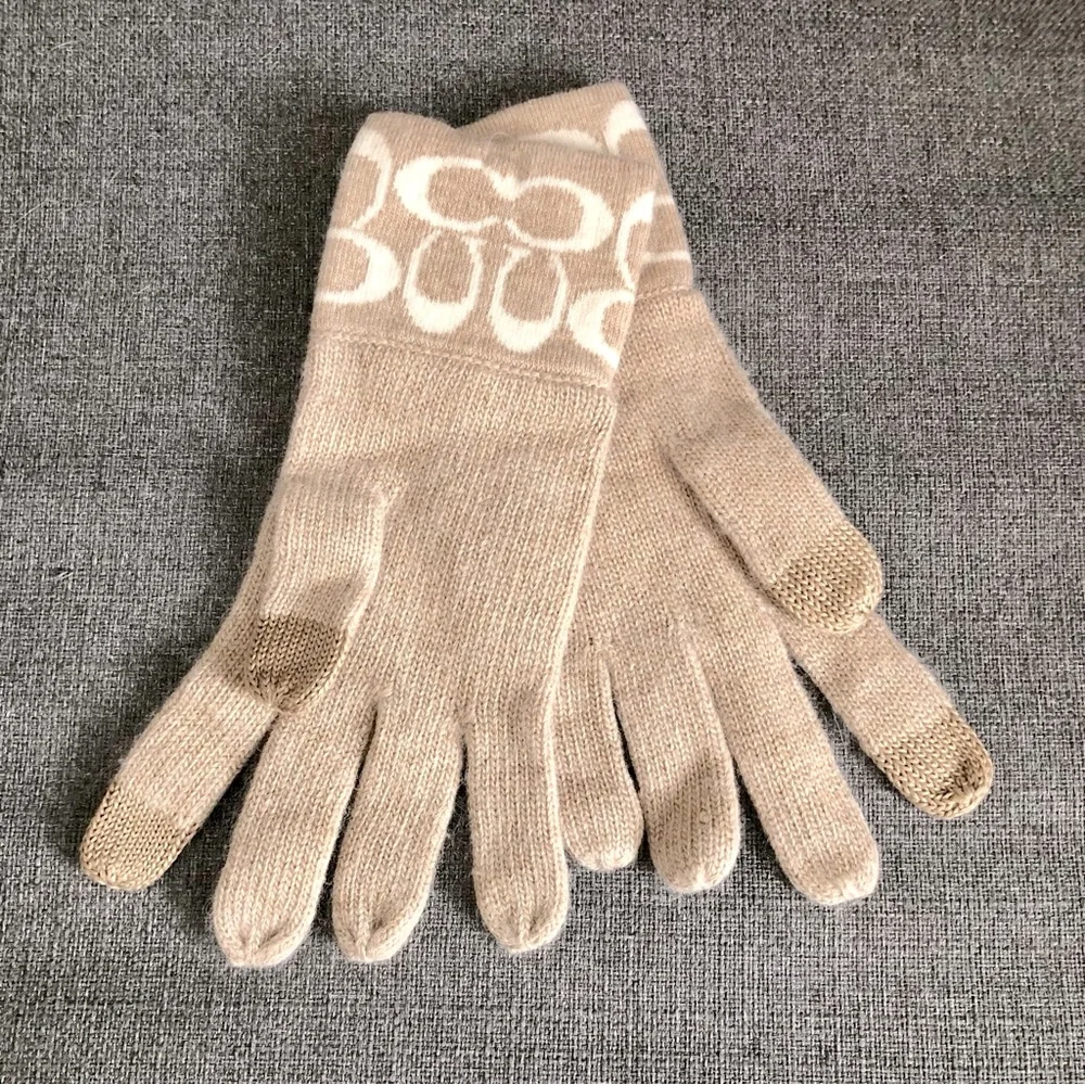 NWT Coach gloves - Picture 1 of 4